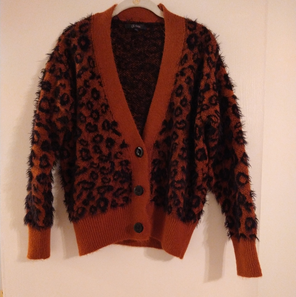 GB Fashion(Francesca's) Leopard Sweater Size M
